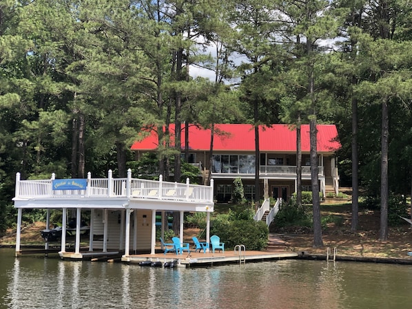 "Floatin & Boatin" located on a Private Point Lot with 203' of Water frontage!