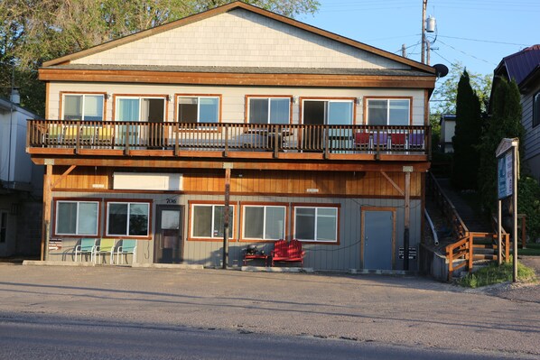 FRONT OF BUILDING