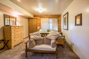 2nd master bedroom with full bathroom.