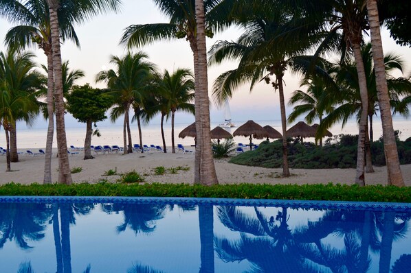 Pool to Beach