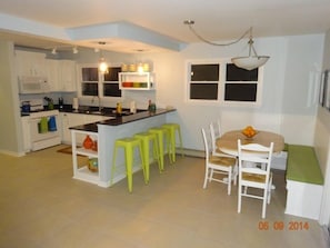 Kitchen dining area with breakfast nook