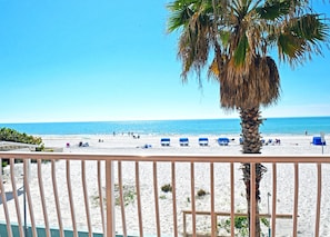 Our entryway... look at our huge, white sand BEACH!