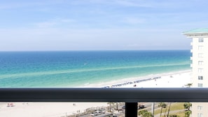 Vue sur la plage ou l’océan