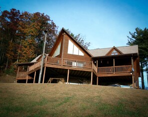Front of the house which faces amazing lake and mountain views.