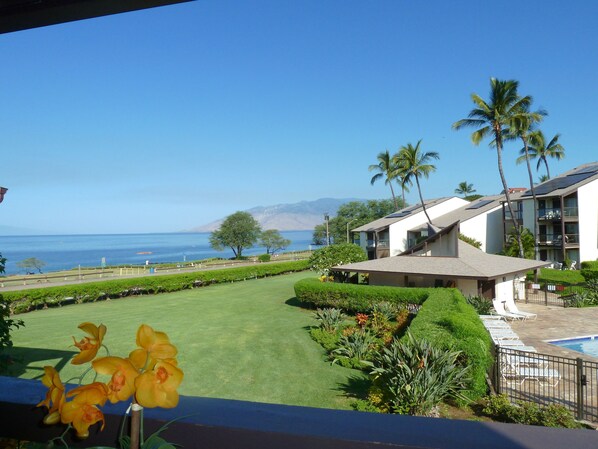 The lanai has the best ocean view in the complex.