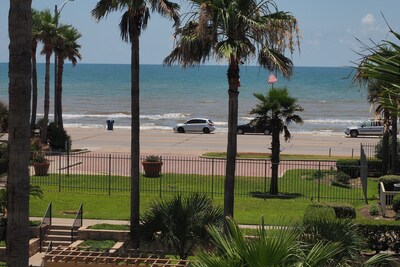 Spectacular beach view Condo at Babe's beach in resort style "The Dawn" Complex