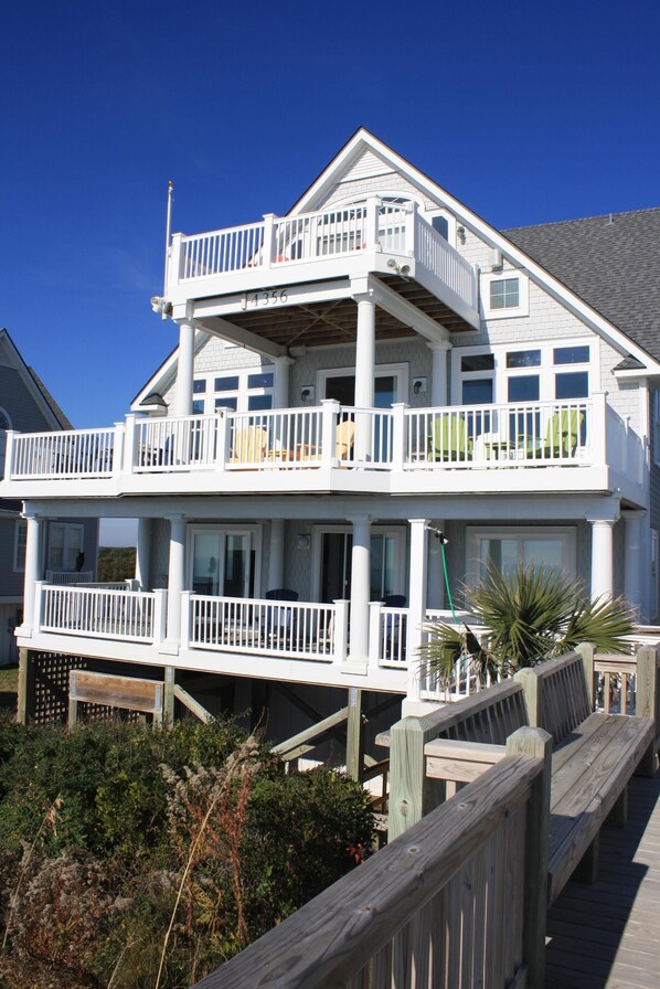 Ocean Ridge Community Single Family Home | Sleeps 16