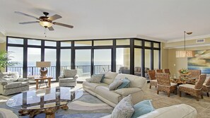home for your stay!Enjoy the view every moment ! 