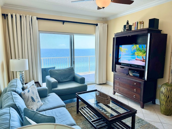 Enjoy watching the smart TV and taking in views of the ocean in breaks!