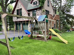 Swing set for guest use