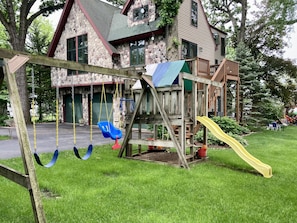 Swing set for guest use