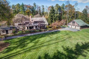 View of back yard