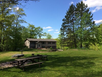 Secluded Cabin, located on a Private Pristine Lake in the Middle of the Forest 