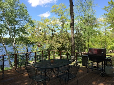 Secluded Cabin, located on a Private Pristine Lake in the Middle of the Forest 