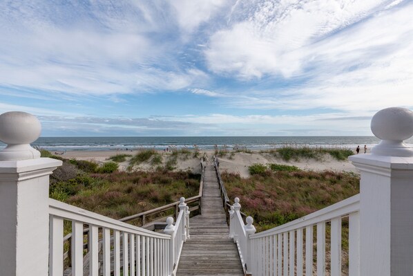 Excellent photos by Photographer Daniel Cothran Thru The Viewer (ok few are me).