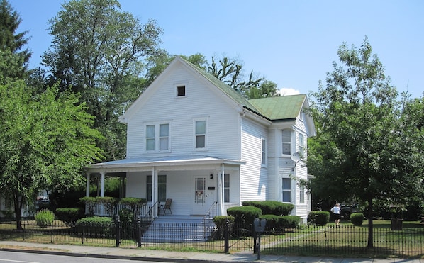 Large Home, In Town, Walk to Everything.