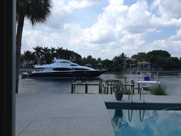 Directly on Intracoastal