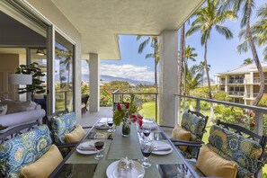Outdoor Dining With a View of A/Bay & Beautiful Landscape - Enjoy! 