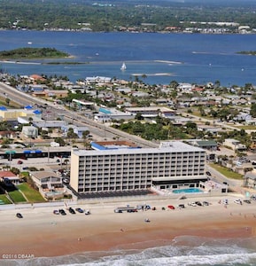 Condo On The Beach In Sunny Florida - Beach front and on A1A