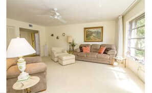 LUXURY, MODERN CONDO. INCREDIBLE LAKE VIEW FROM EVERYWHERE IN YOUR LIVING AREA!