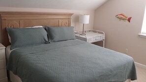Upstairs King Bedroom