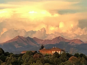 Enchanted Retreat with the La Plata mountains to the east reflecting the sunset.