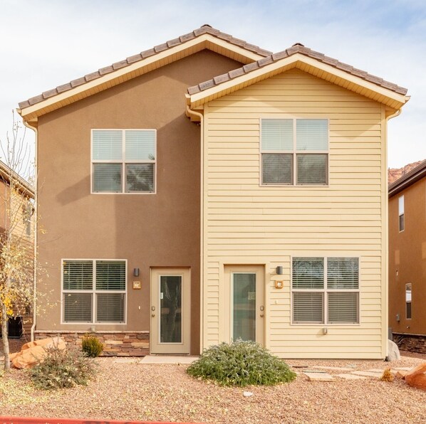 Springdale Townhome 4 is on the left.