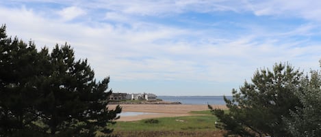 Vista para praia/oceano