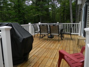 Relaxing back deck