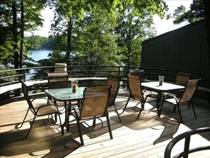 Large outdoor entertaining area