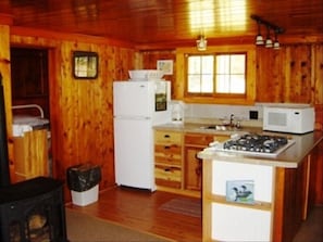 Newly remodeled kitchen in 2010.  All new appliances and cabinets.