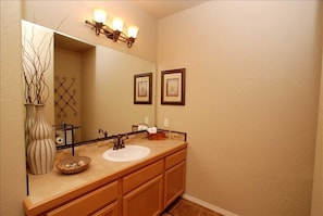 Bathroom w/ Tub & Shower unit