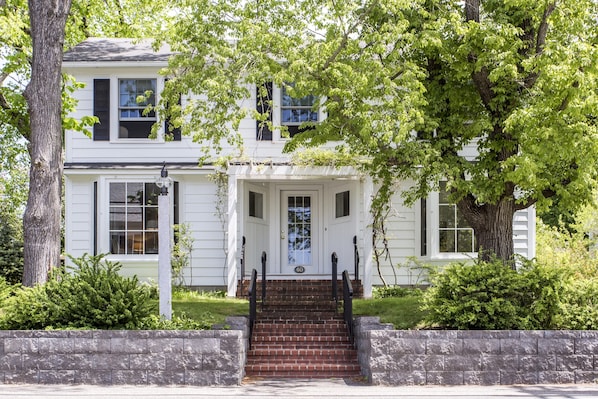 Front entrance on Ocean Avenue