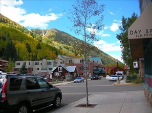 View to base of gondola, 1/2 block away 
-skiing & free gondola to Mtn Village