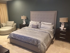 Master Bedroom Memory foam Mattress