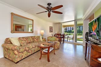 Weneki's Island Paradise; Oceanfront complex, Updated, Wi-Fi, Unit 103