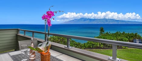 Lanai w/Outstanding Ocean Front Views