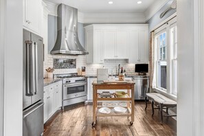 Open Kitchen