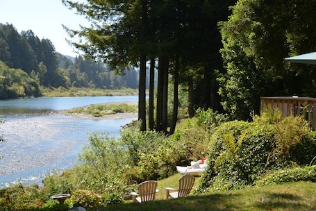 Gentle slope to the river bank with great views from all levels