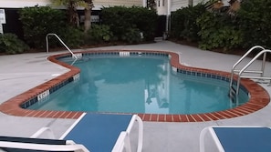 Pool (cleaned daily)