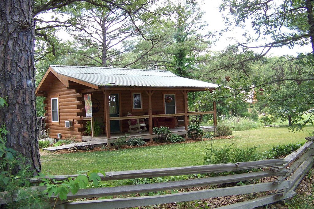 Jack's Log Cabin