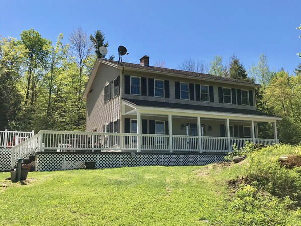 This is a perfect spot for an EPIC vacation in Stowe in any season.