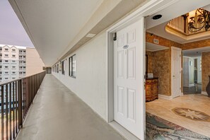 Sea Winds Penthouse 6