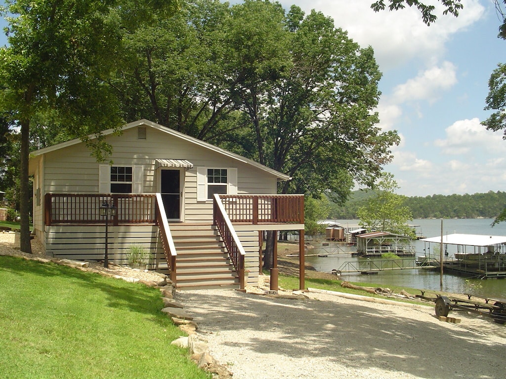 The Cottage At Hideaway Table Rock Lake Lake Front Galena