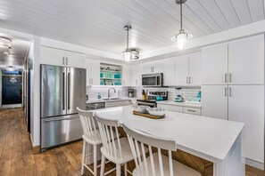 KITCHEN AND FAMILY ROOM
