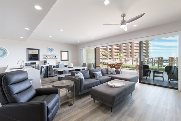 Every item in this condo is brand new