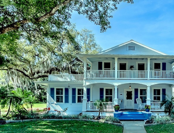 The Coastal Cabana is located in the charming Historic Riverside Garden District