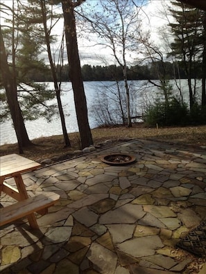 Magestic Views ~ Slate Patio with Firepit and Picnic Table 