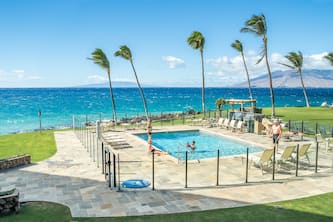 207 - Lovely Oceanfront One Bedroom Unit!