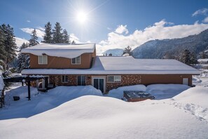 Winter at Sunrise Vista.  Hot tub is here, behind the house, outside tame room.